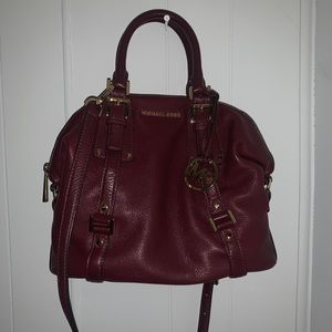 PRICE DROP!! Maroon Michael Kors purse 👜